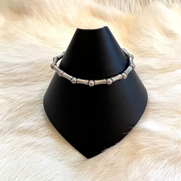 LIa Sophia Dot Dash Bead Stretch Bracelet Silver Tone Metal Minimalist 14832 - Picture 1 of 11